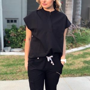 Women’s Black Rafaela oversized scrub top